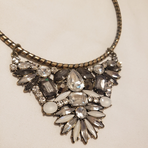 Statement Necklace - Picture 2 of 4